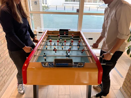 Formkon A/S: Fælles motion skaber sammenhold på tværs af adresser og kulturer