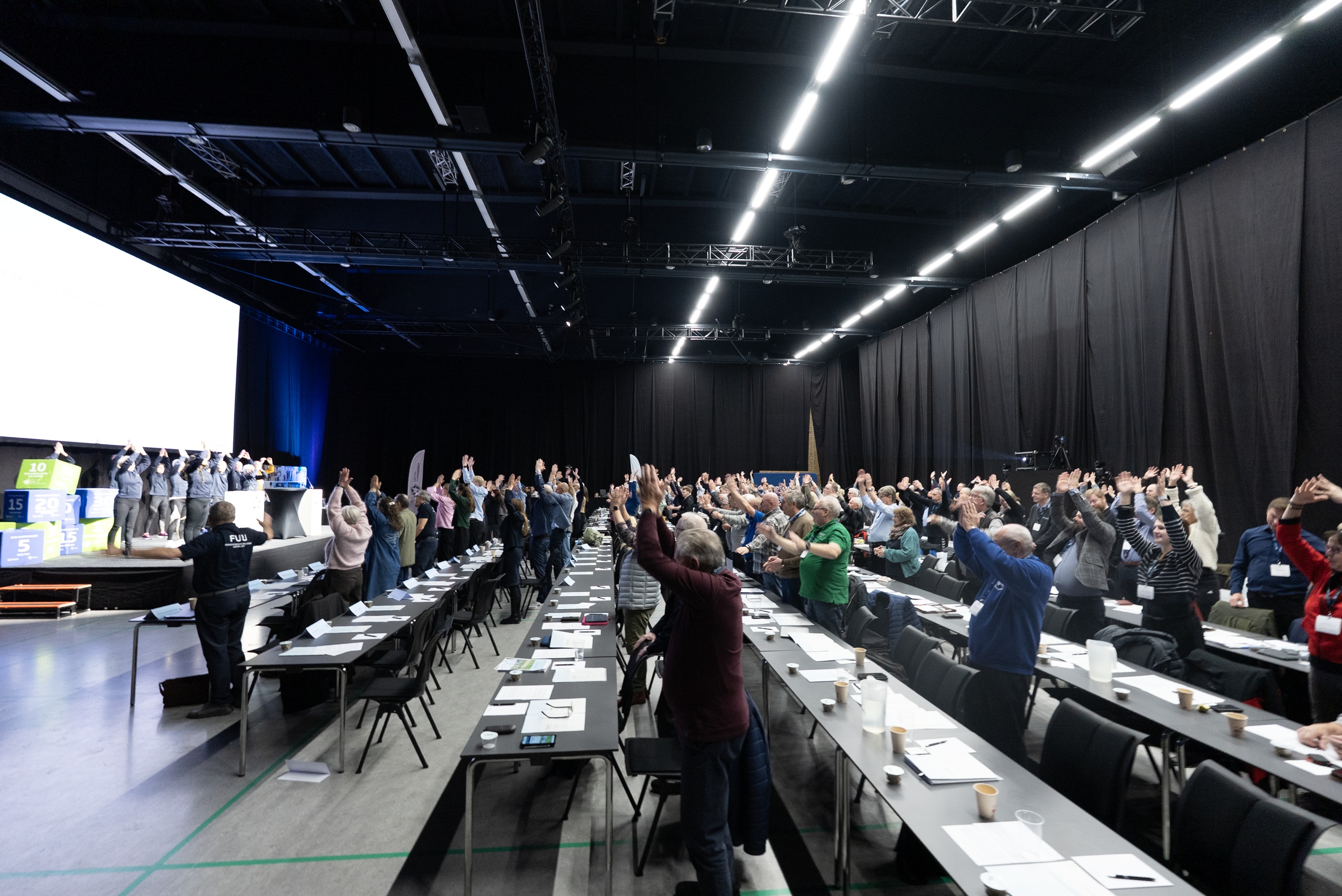 Ny n&#xE6;stformand, ny udvalgsformand &#x2013; og endnu engang kampvalg til Ungeudvalget